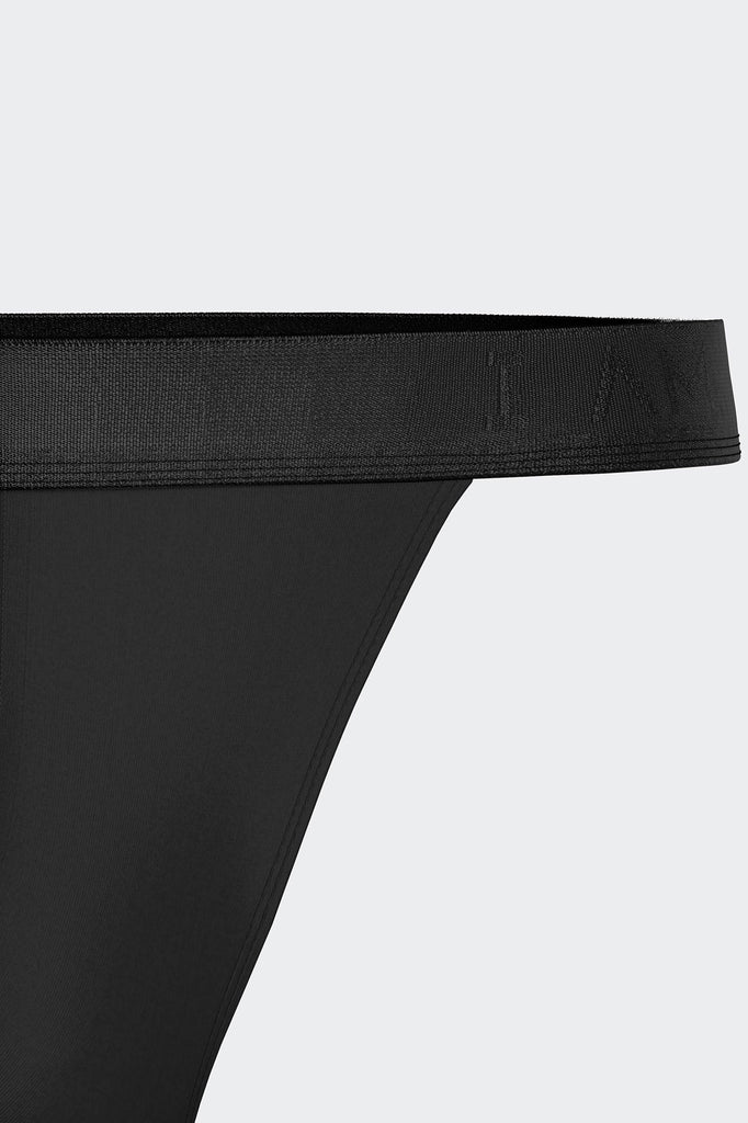I AM String Nagi von Impetus aus weichem Lyocell in Schwarz