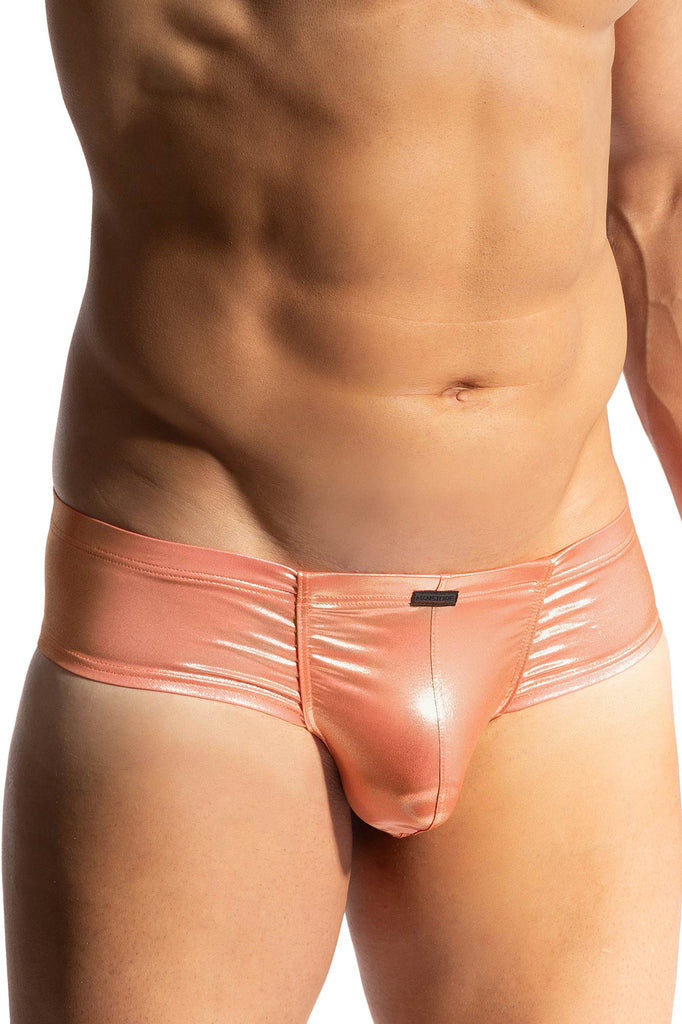 Manstore Cheeky Brief M2471 mit satinierter Glanzoberfläche auf leichter Microfaser in Rosa