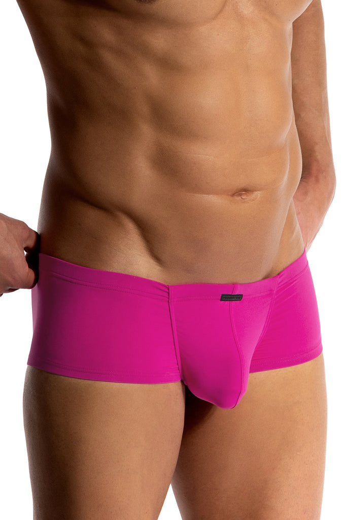 Manstore Hot Pants M800 aus leichter Microfaser in Magenta