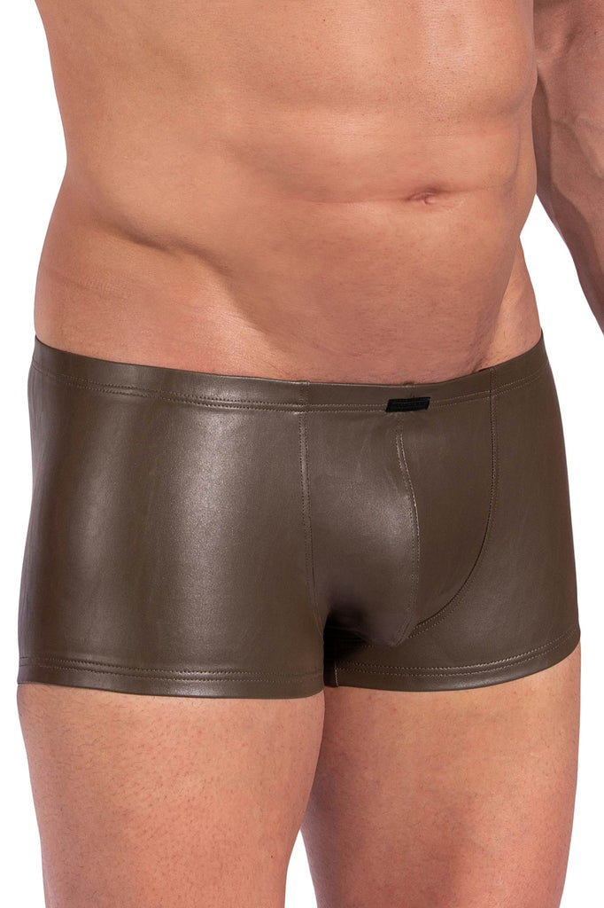 Manstore Micro Pants M2370 aus Lederimitat in Olive