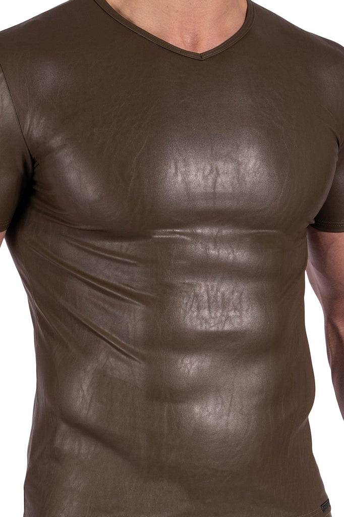 Manstore V-Neck Tee M2370 aus Lederimitat in Olive